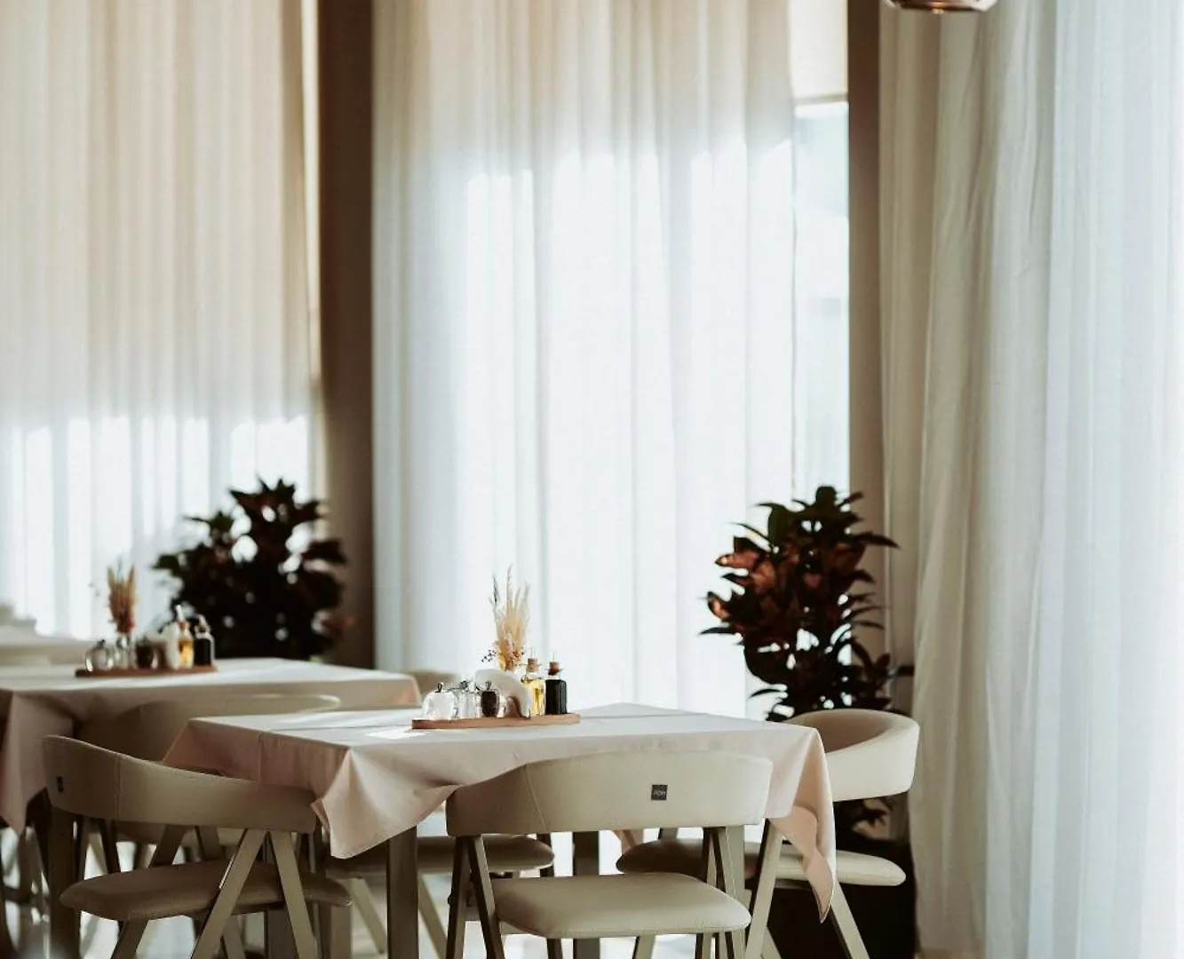 Naos Luxury Hotel Orikum
